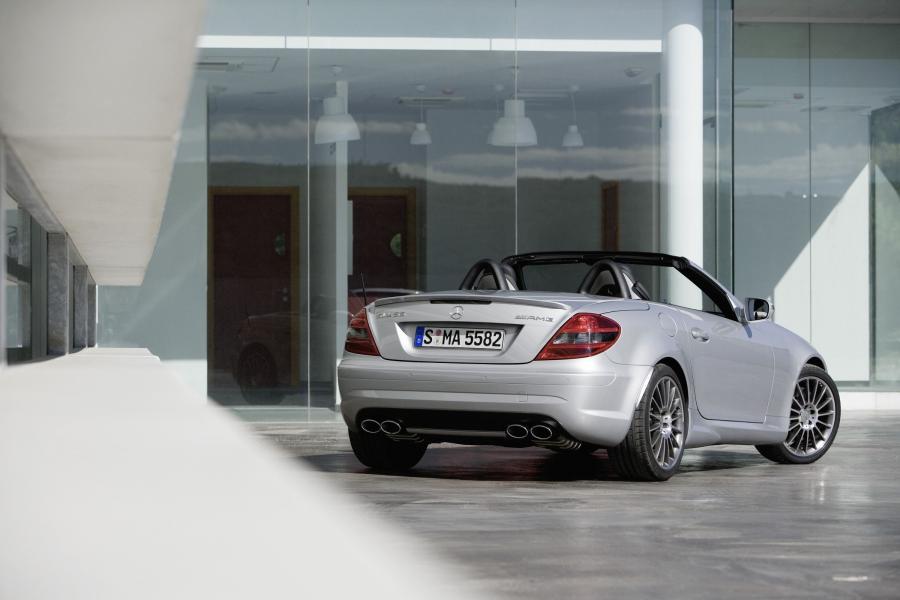  Mercedes-Benz SLK55 AMG 2008 года  (фото 43 из 77)